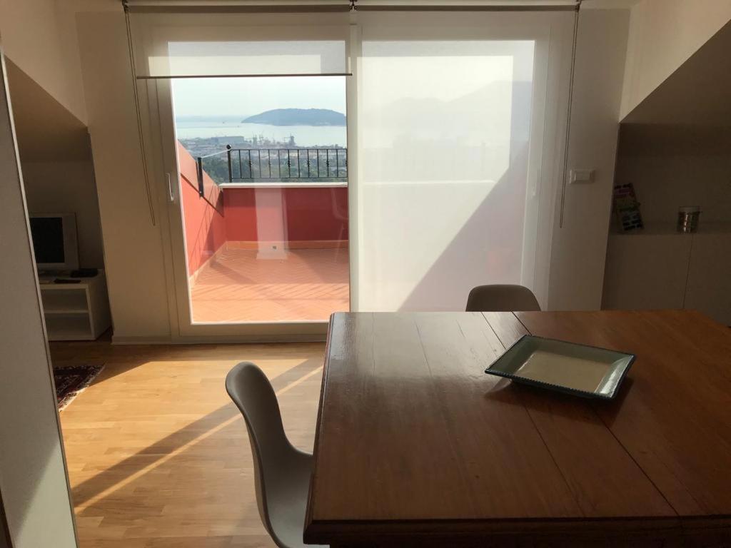 Appartement La Casa Con Vista Di Emma à Vezzano Ligure Extérieur photo