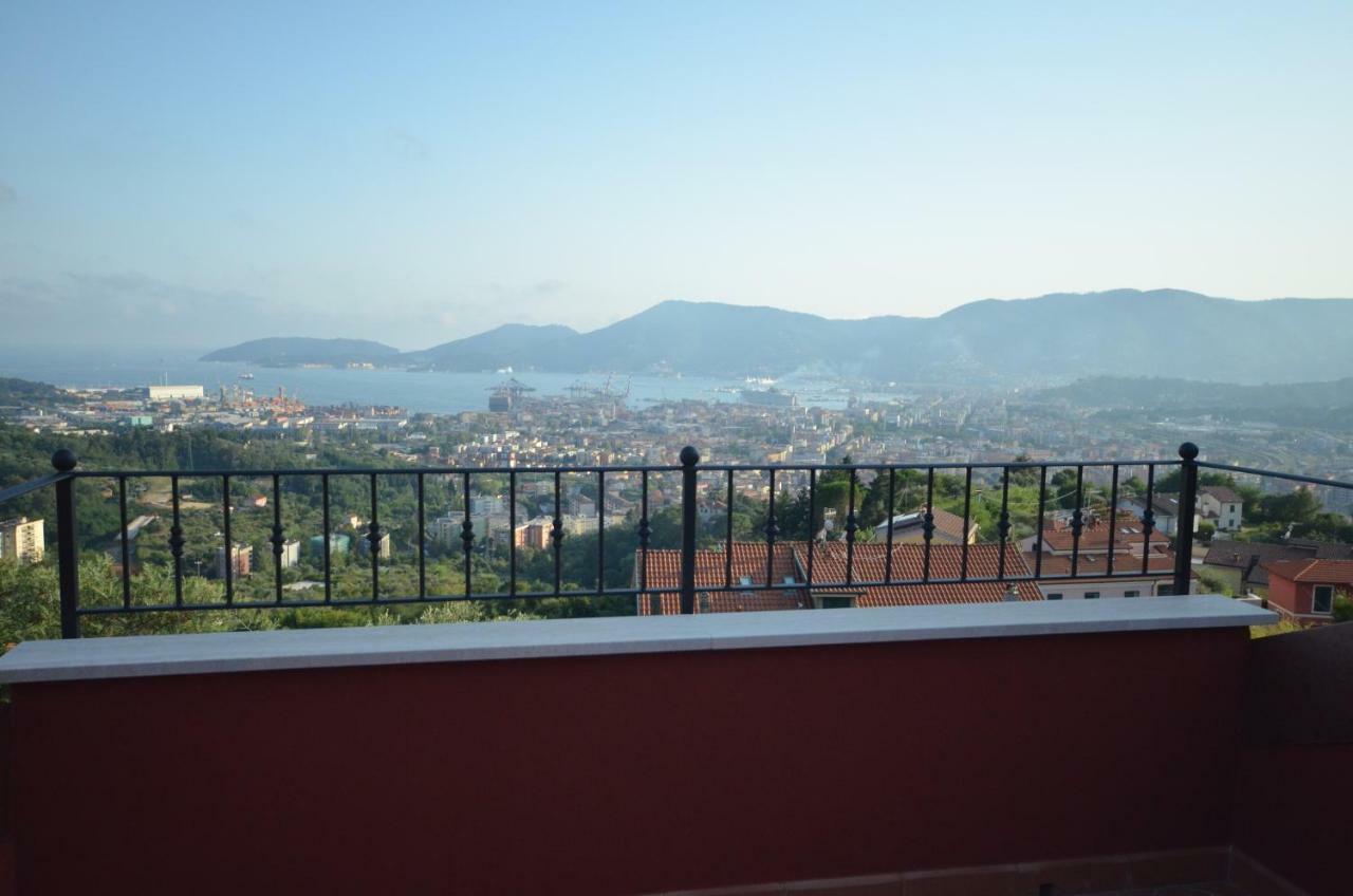 Appartement La Casa Con Vista Di Emma à Vezzano Ligure Extérieur photo