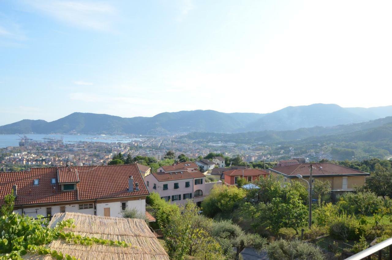 Appartement La Casa Con Vista Di Emma à Vezzano Ligure Extérieur photo