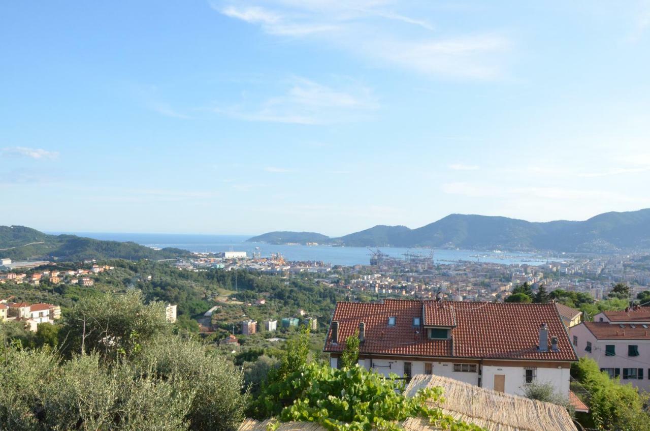Appartement La Casa Con Vista Di Emma à Vezzano Ligure Extérieur photo