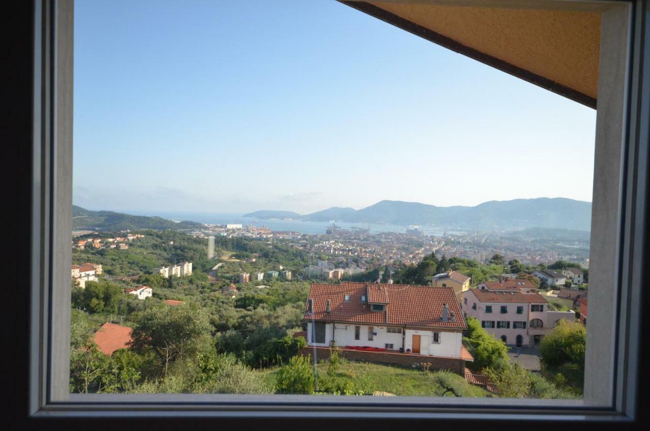 Appartement La Casa Con Vista Di Emma à Vezzano Ligure Extérieur photo
